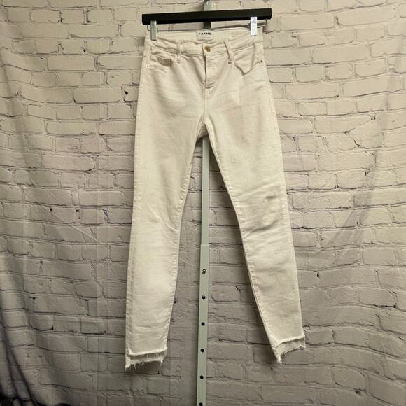 FRAME - Le Skinny De Jeanne Raw Hem Jeans in Blancv - Picture 2 of 8